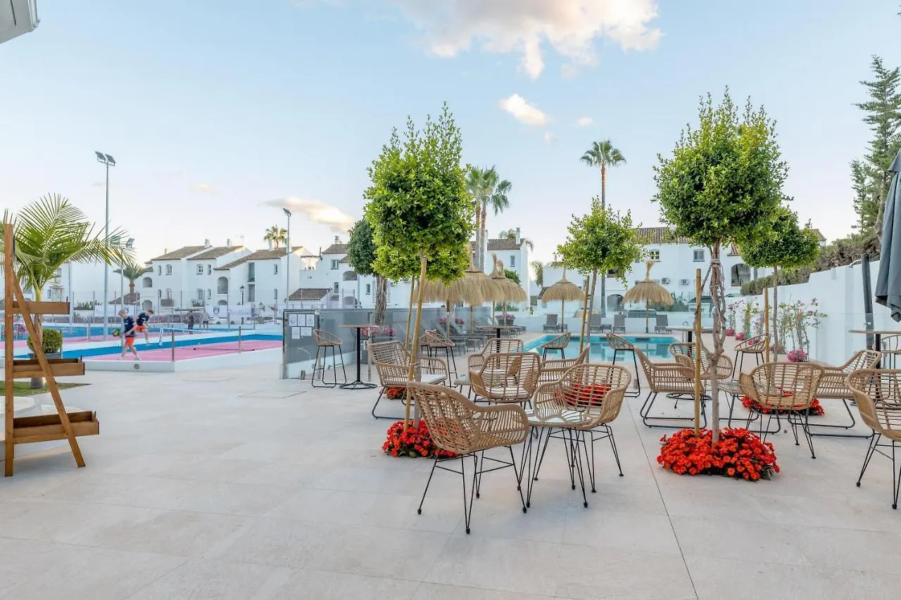Residencia Deportiva Rozarossa Hotel Estepona