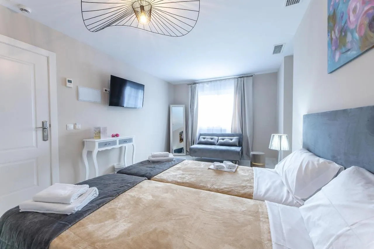 Residencia Deportiva Rozarossa Hotel Estepona 0*,